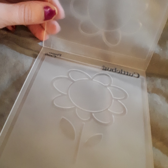 **PRICE DROP** New, Never Used - CutterBug Die Cut - Picture 2 of 4